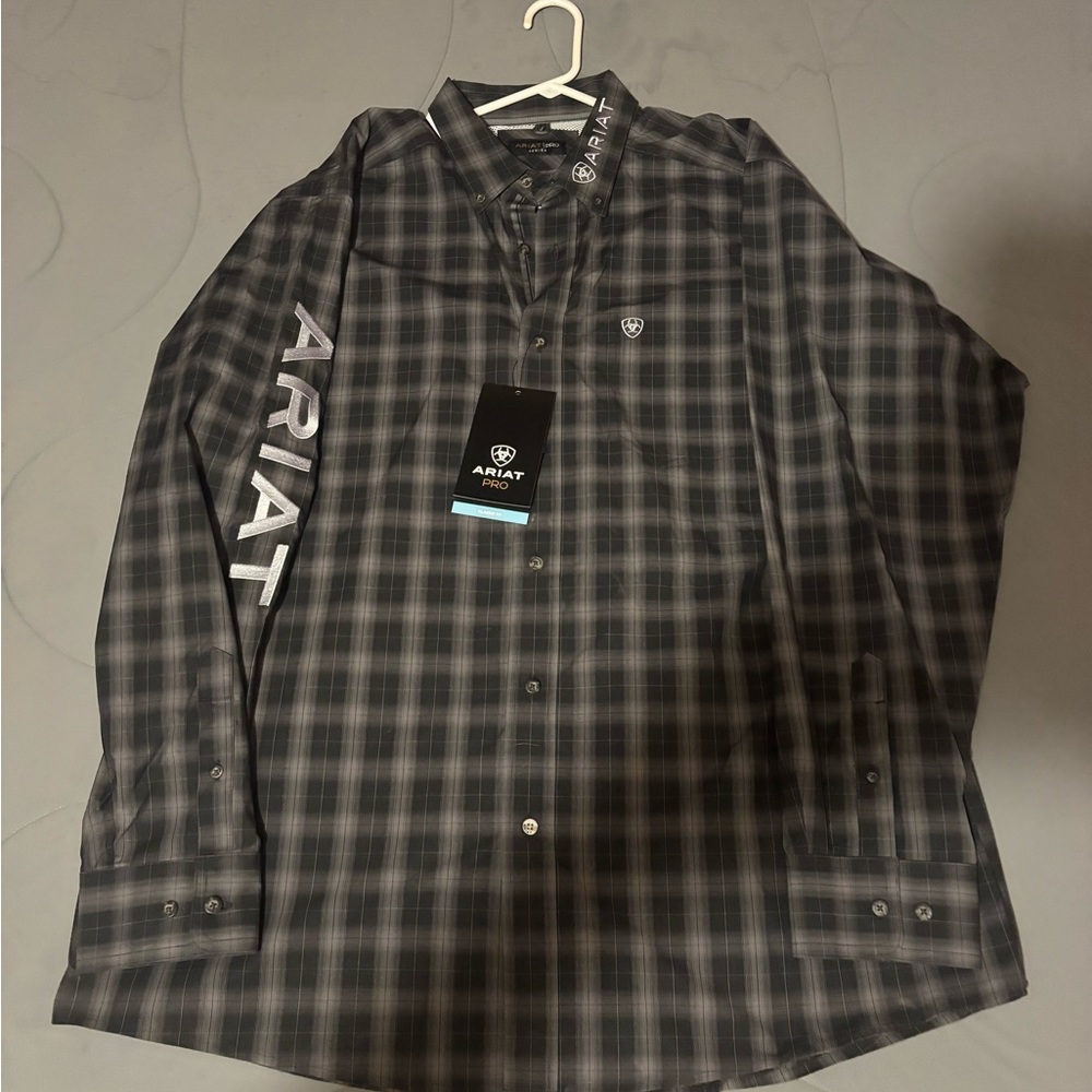 Men's Ariat button down